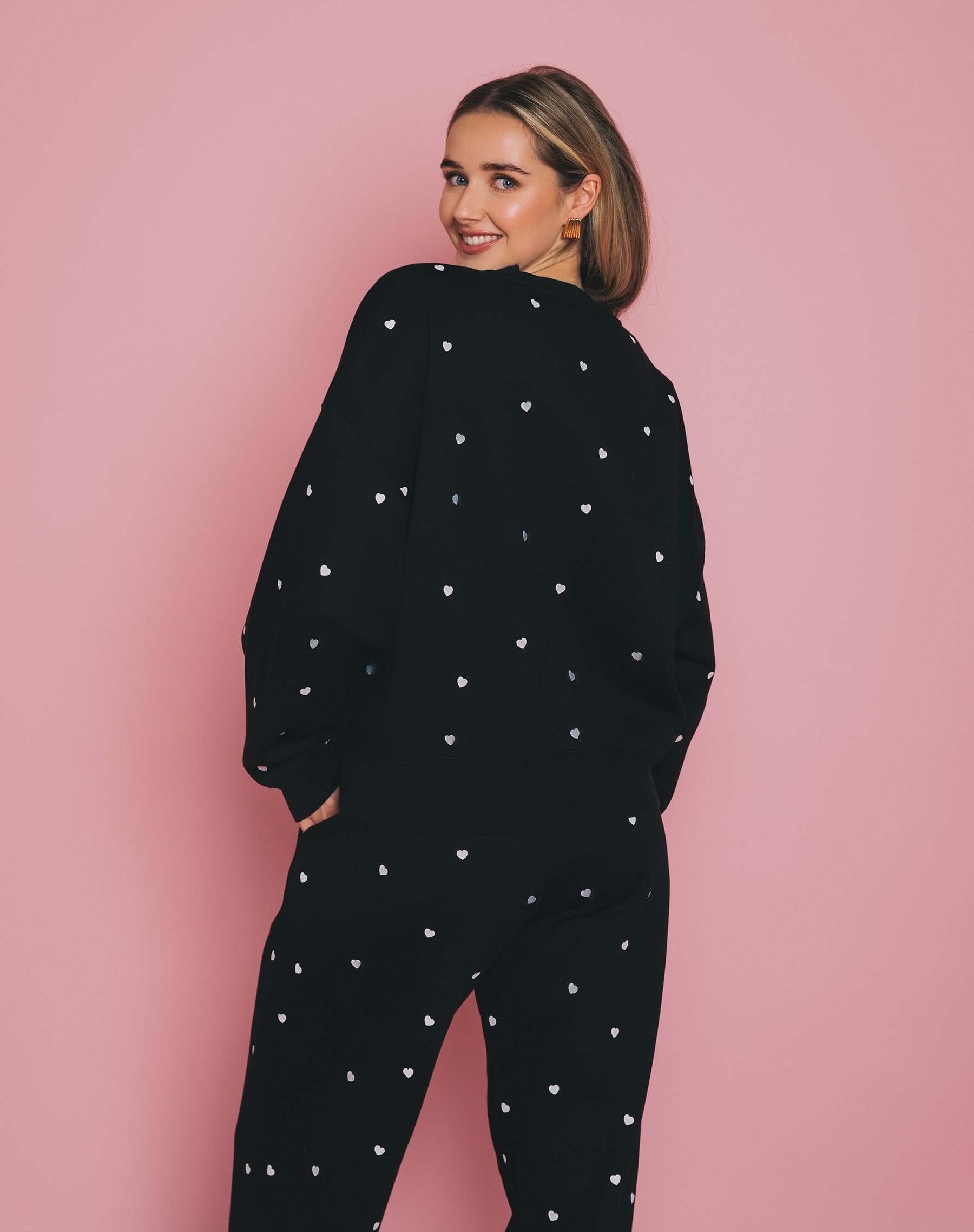 Tiny Heart Girlfriend Crew