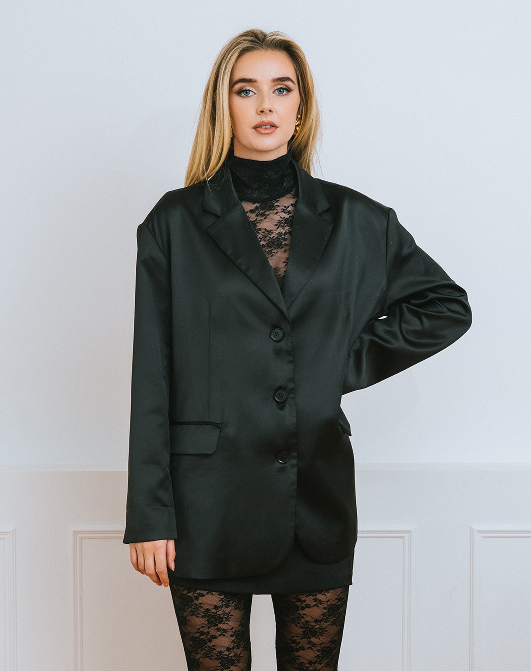 Linda Lace Bodysuit – BRUNETTE The Label