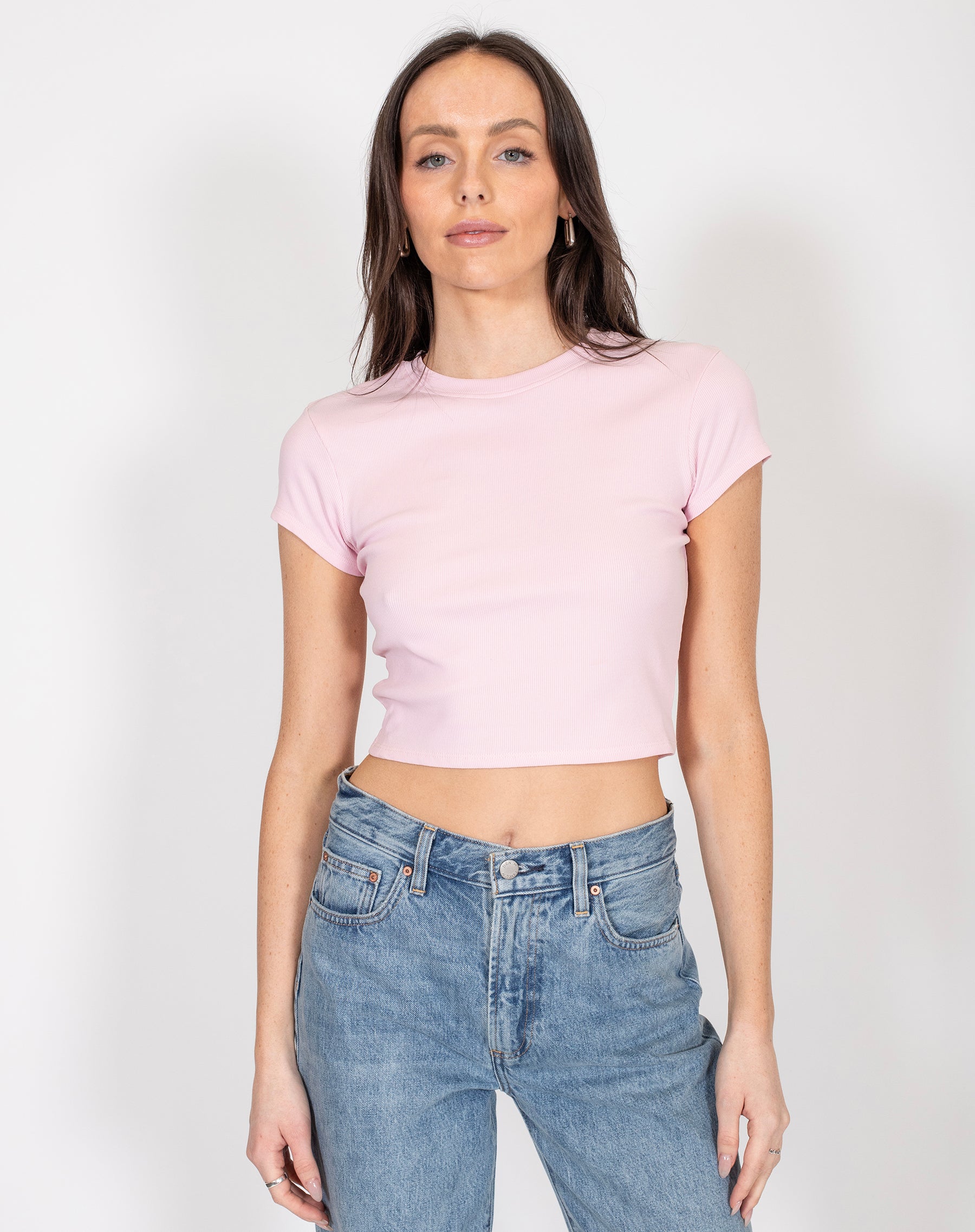 The Cropped Ribbed Tee  Bubble Gum – BRUNETTE The Label