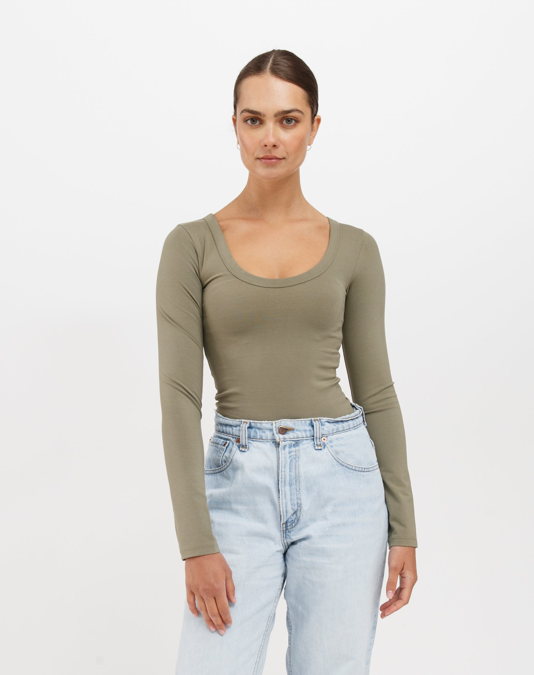 Scoop Neck Long Sleeve