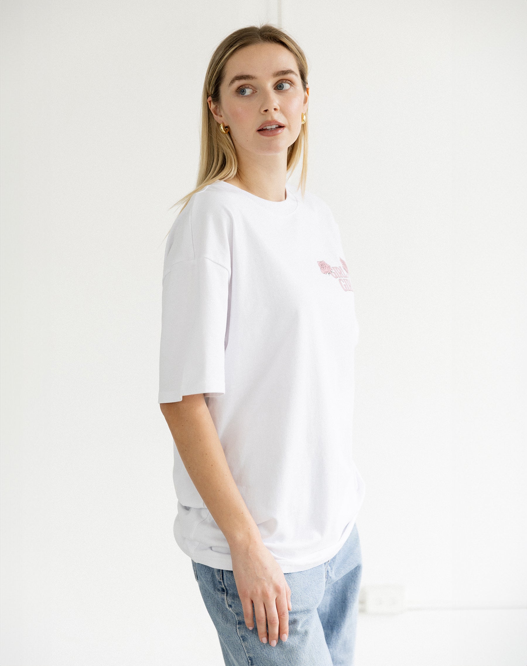 "Girl's Girl" Oversized Boxy Tee