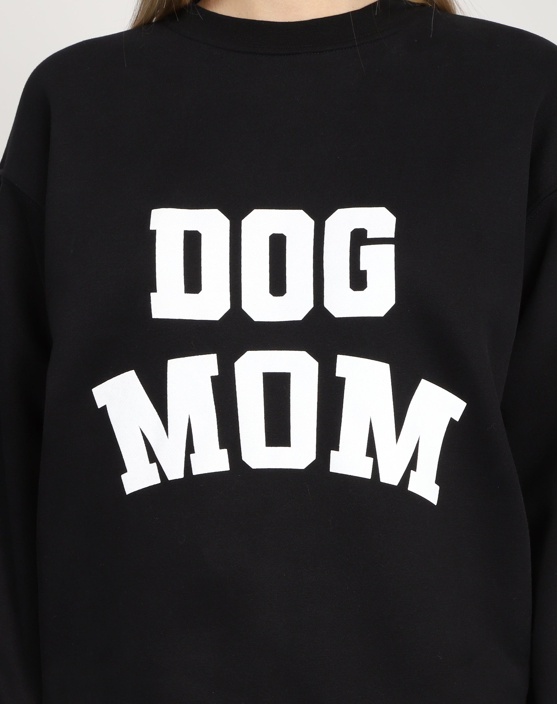 The "DOG MOM" Classic Crew Neck Sweatshirt | Black